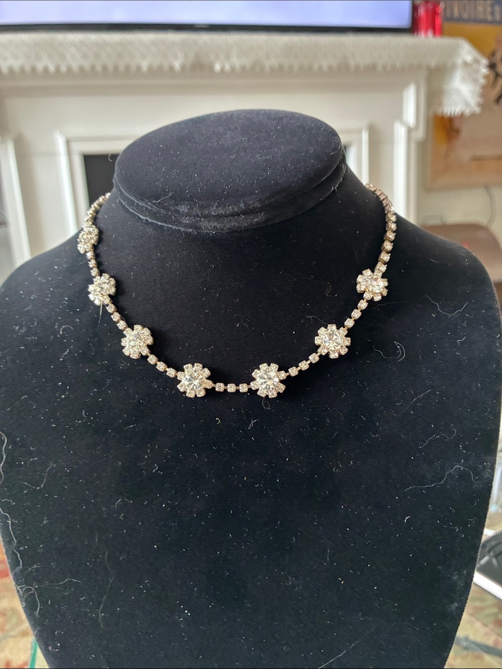 Vintage Floral Crystal Necklace - Gold-Tone Clear Stones